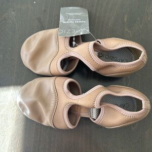 Capezio power pointe